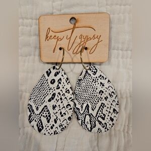 NWT Keep It Gypsy Leather Black and White Snake Print Earrings
